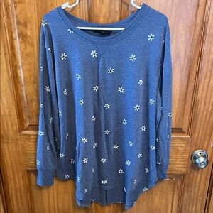 Jane and Delancey Blue Daisy Long Sleeve Top